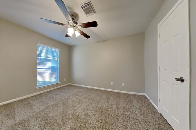 70 N Creekmist Place, Conroe, TX 77385