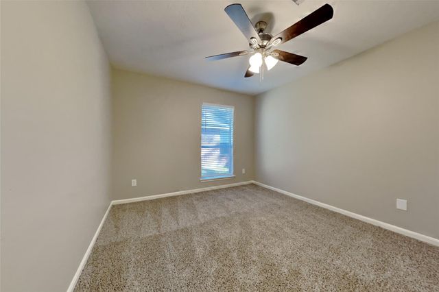 70 N Creekmist Place, Conroe, TX 77385