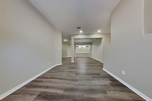 70 N Creekmist Place, Conroe, TX 77385