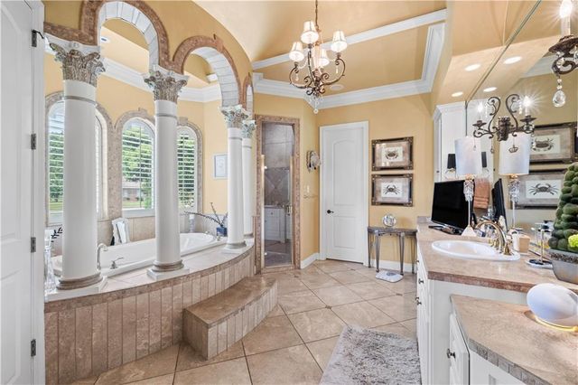 1104 Heron Lakes Circle, Mobile, AL 36693