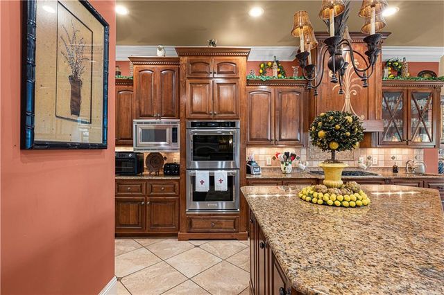 1104 Heron Lakes Circle, Mobile, AL 36693
