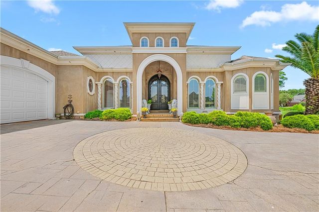 1104 Heron Lakes Circle, Mobile, AL 36693