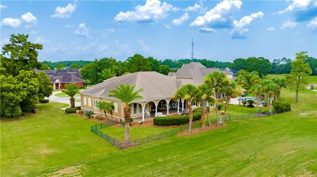 1104 Heron Lakes Circle, Mobile, AL 36693