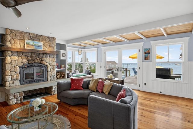 71 Commercial Street, Provincetown, MA 02657