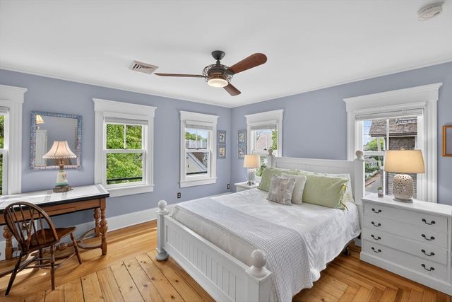 71 Commercial Street, Provincetown, MA 02657