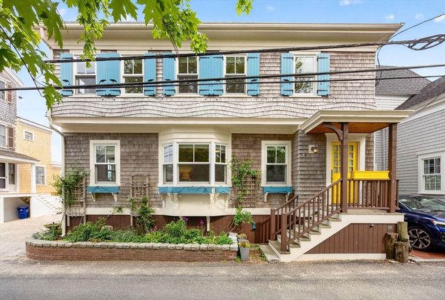 71 Commercial Street, Provincetown, MA 02657