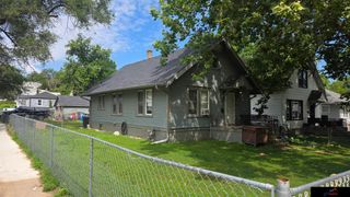3302 N 41 Street, Omaha, NE 68111
