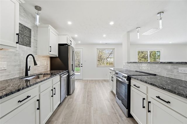 1039 Independence Drive, Kettering, OH 45429