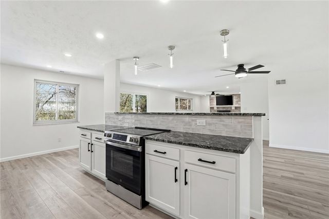 1039 Independence Drive, Kettering, OH 45429