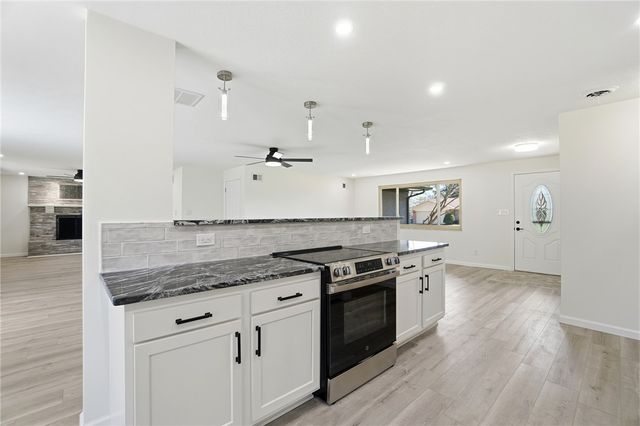 1039 Independence Drive, Kettering, OH 45429