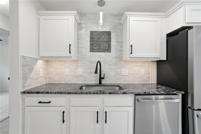 1039 Independence Drive, Kettering, OH 45429