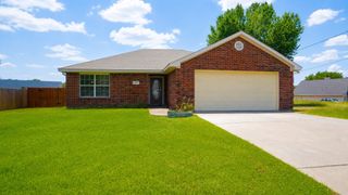 307 Coral Reef Street, Gun Barrel City, TX 75156