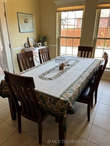 2613 S 12th Street, Broken Arrow, OK 74012