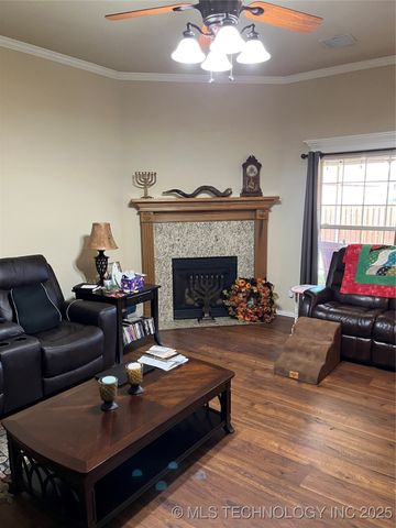 2613 S 12th Street, Broken Arrow, OK 74012