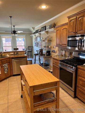 2613 S 12th Street, Broken Arrow, OK 74012