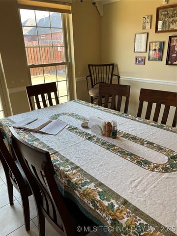 2613 S 12th Street, Broken Arrow, OK 74012