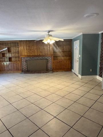 107 Sumter Street, Manning, SC 29102