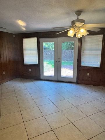 107 Sumter Street, Manning, SC 29102