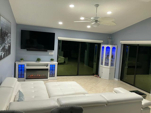 425 Deer Creek Path E, Deerfield Beach, FL 33442