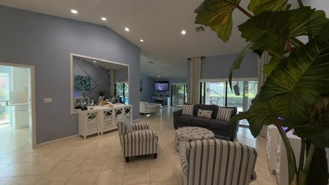 425 Deer Creek Path E, Deerfield Beach, FL 33442