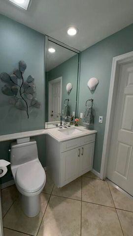 425 Deer Creek Path E, Deerfield Beach, FL 33442