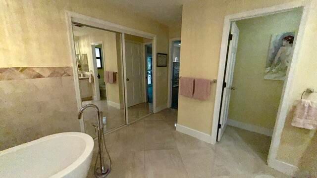 425 Deer Creek Path E, Deerfield Beach, FL 33442