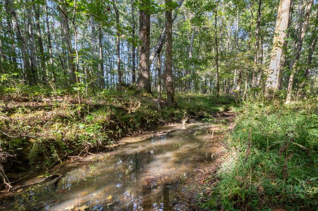 1127 E Pruett Rd, Dickson, TN 37055