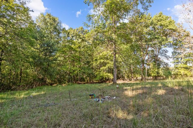 1127 E Pruett Rd, Dickson, TN 37055