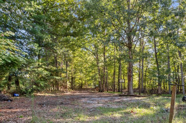 1127 E Pruett Rd, Dickson, TN 37055