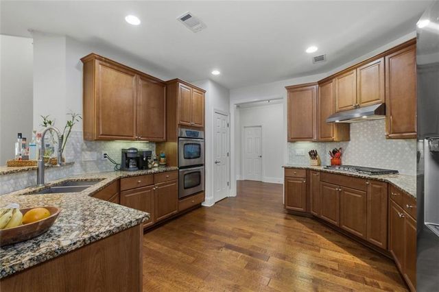 2163 Oakdale Estates Court, Smyrna, GA 30080