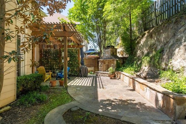 2163 Oakdale Estates Court, Smyrna, GA 30080