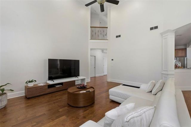 2163 Oakdale Estates Court, Smyrna, GA 30080