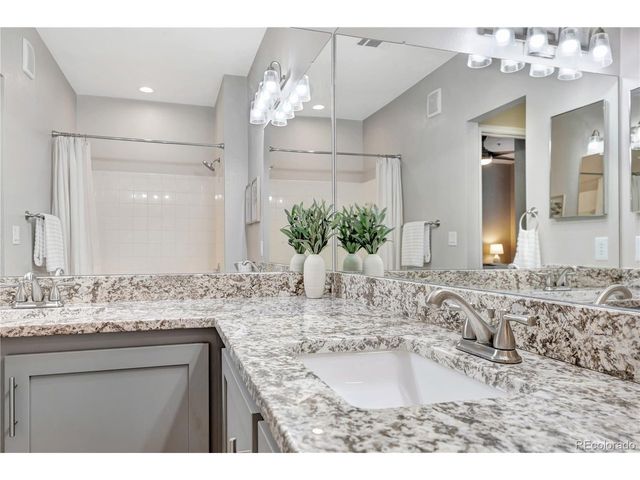 6005 Castlegate Dr W B22, Castle Rock, CO 80108