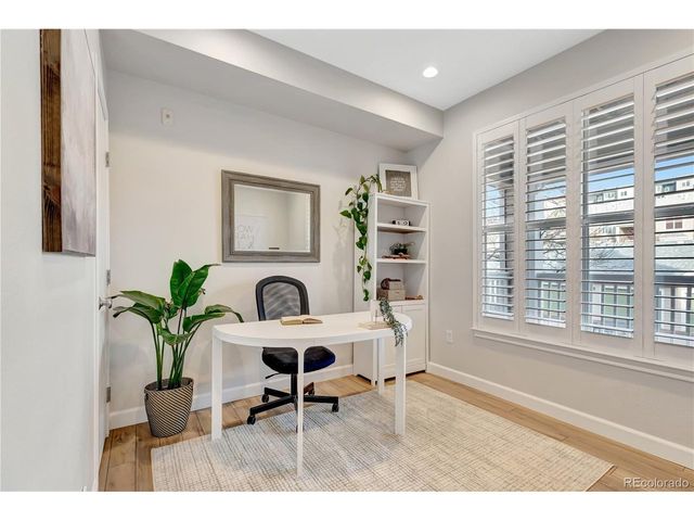 6005 Castlegate Dr W B22, Castle Rock, CO 80108