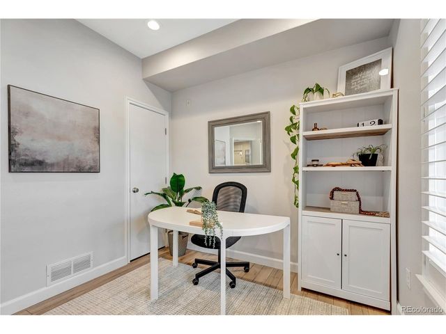 6005 Castlegate Dr W B22, Castle Rock, CO 80108