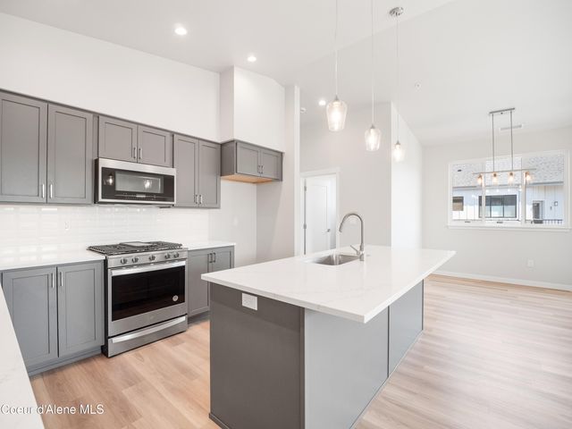 1229 E MILLWORX LOOP, Post Falls, ID 83854