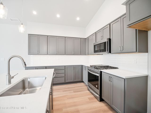 1229 E MILLWORX LOOP, Post Falls, ID 83854