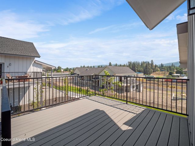 1229 E MILLWORX LOOP, Post Falls, ID 83854