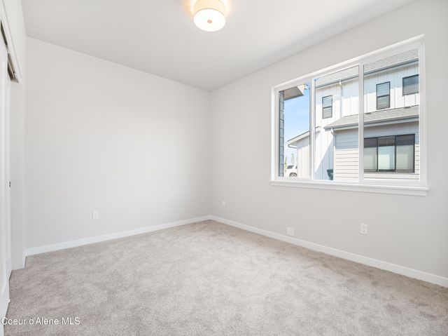1229 E MILLWORX LOOP, Post Falls, ID 83854