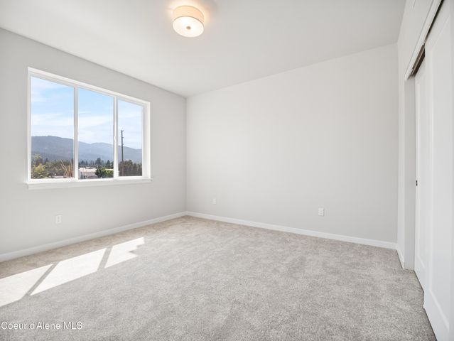 1229 E MILLWORX LOOP, Post Falls, ID 83854