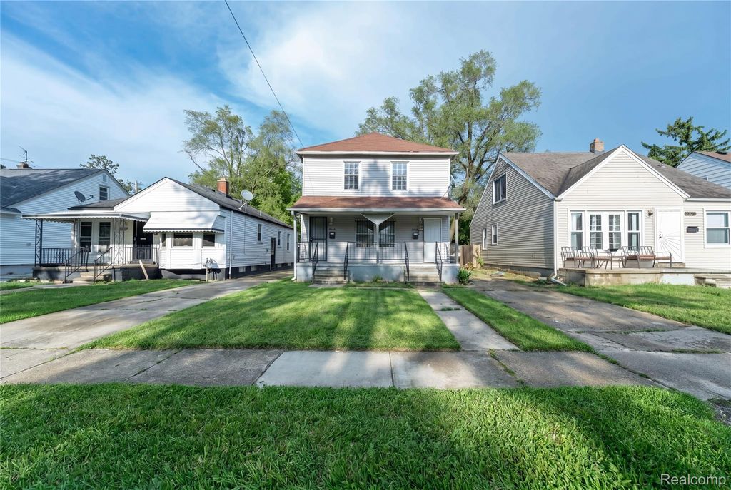 6886 Grandville Avenue, Detroit, MI 48228