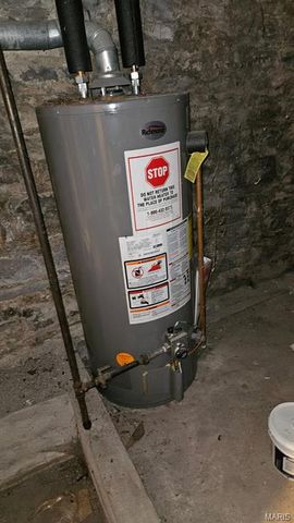 2716 Sullivan Avenue, St Louis, MO 63107