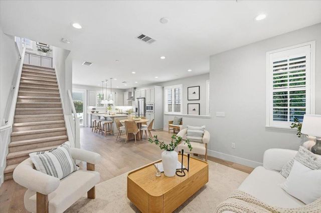 182 Melia Loop, Mountain View, CA 94043