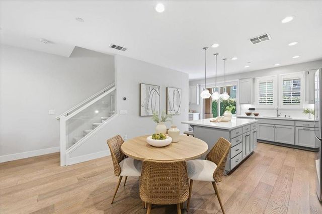 182 Melia Loop, Mountain View, CA 94043