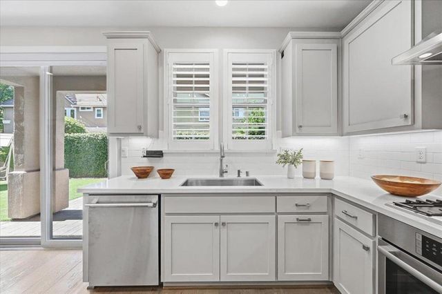 182 Melia Loop, Mountain View, CA 94043