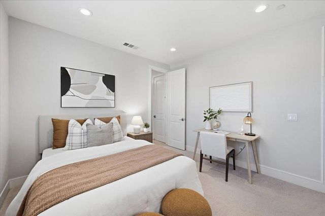 182 Melia Loop, Mountain View, CA 94043