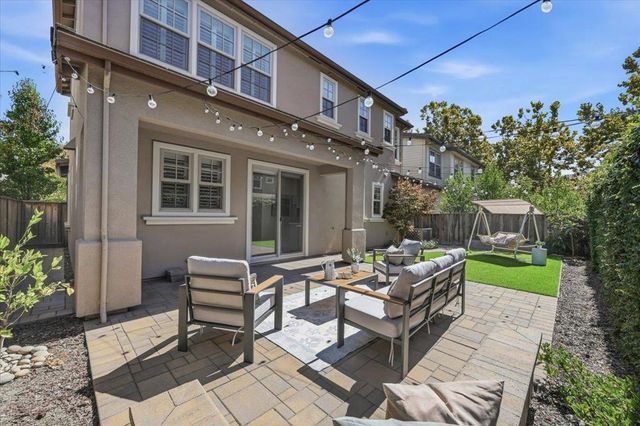 182 Melia Loop, Mountain View, CA 94043