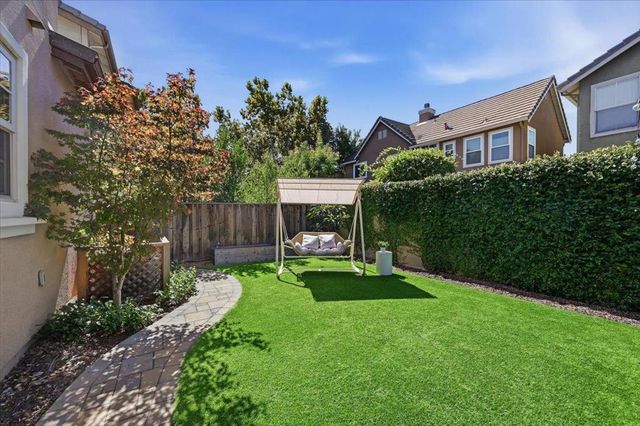 182 Melia Loop, Mountain View, CA 94043
