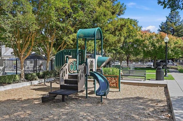 182 Melia Loop, Mountain View, CA 94043