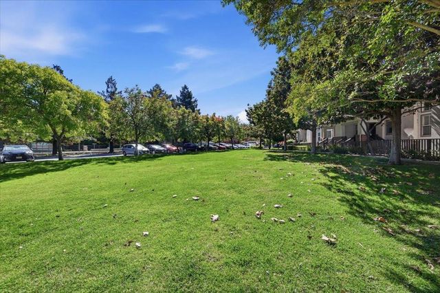 182 Melia Loop, Mountain View, CA 94043